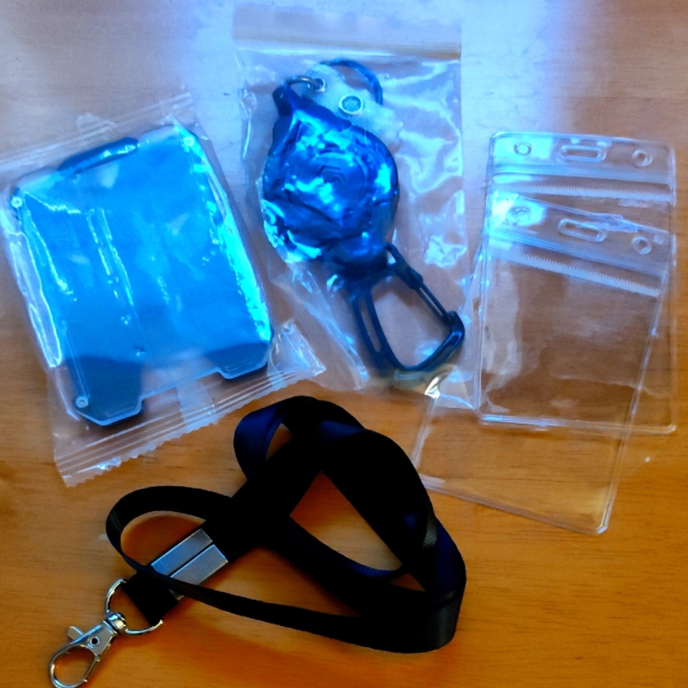 Universal Black Lanyard ID Case Set NIP